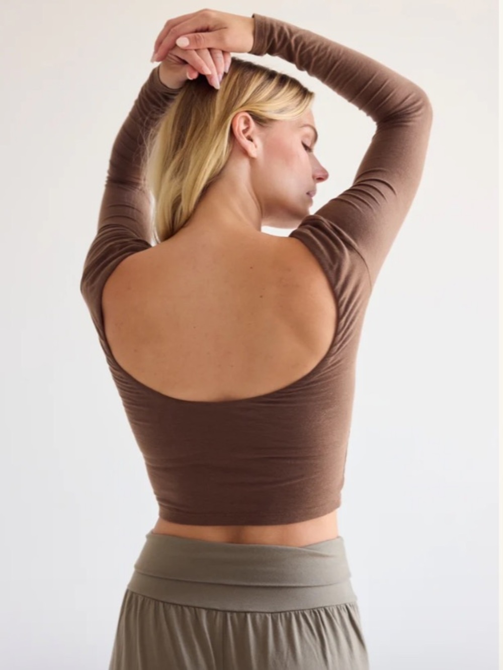 Sokoi Ivy Scoop Back Long Sleeve